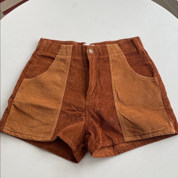 Ghanda Pants - Ghanda Corduroy Shorts in Brown and Tan